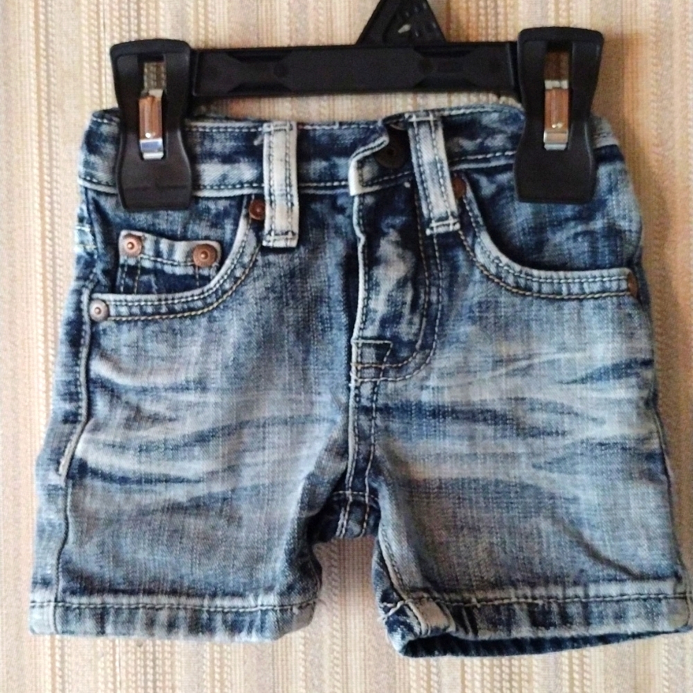 *2for$15*Girls size 12 months Flypaper shorts